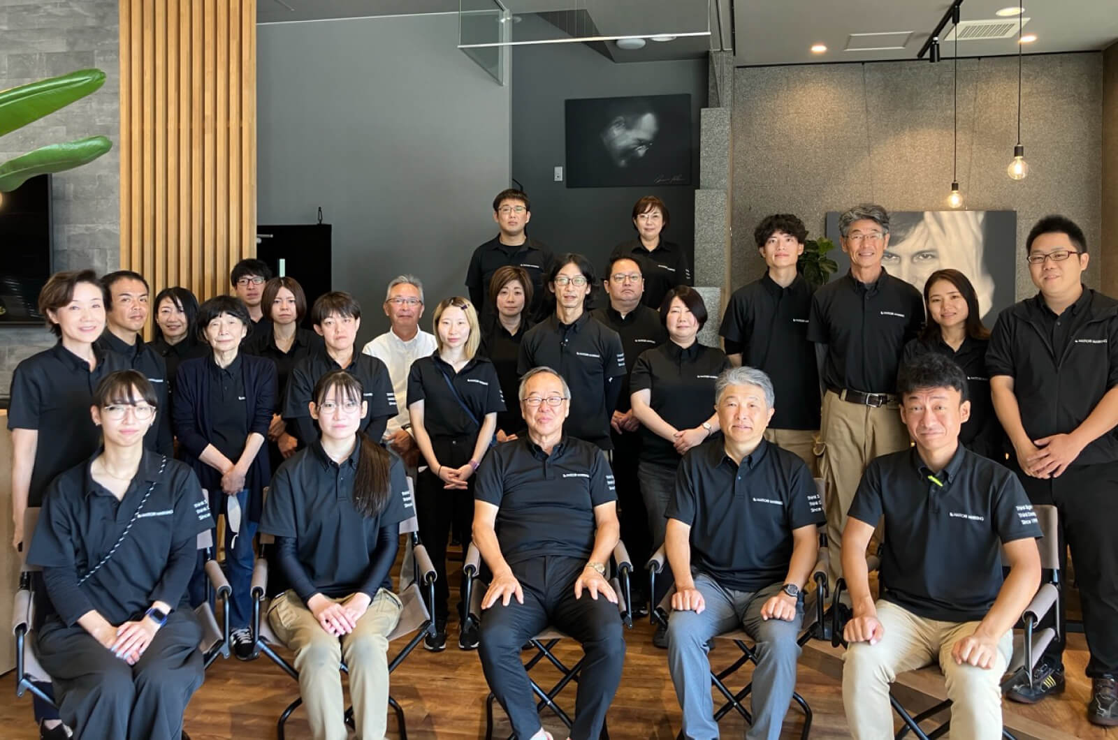 私たちの仕事は、車両ラッピングを軸にクライアント様のメリットを最大限に追求するものです。それぞれの役割が1つのモノを創り上げ、創造する愉しさを分かち合うことができます。